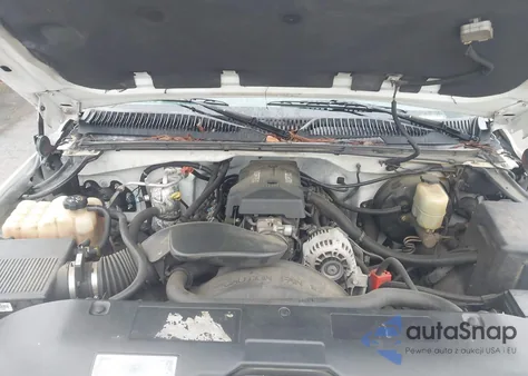 2000 Chevrolet Silverado 1500 Ls from USA, damaged, VIN 2GCEC19T5Y1405514